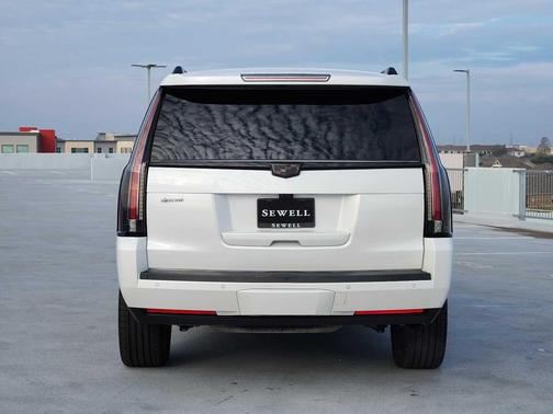 2019 Cadillac Escalade Platinum