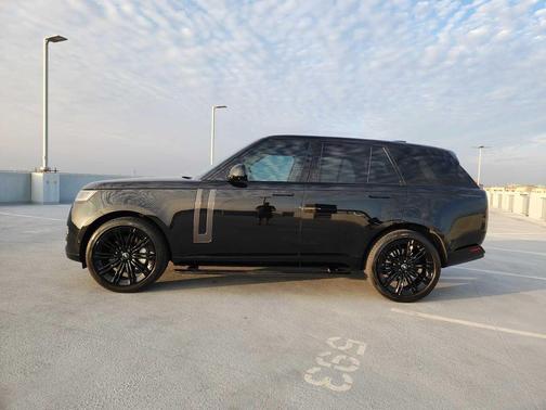 2024 Land Rover Range Rover P530 SE SWB
