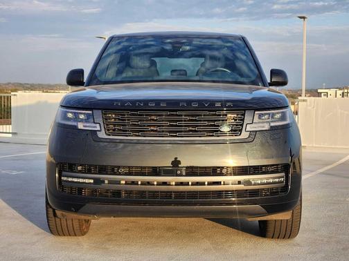 2024 Land Rover Range Rover P530 SE SWB