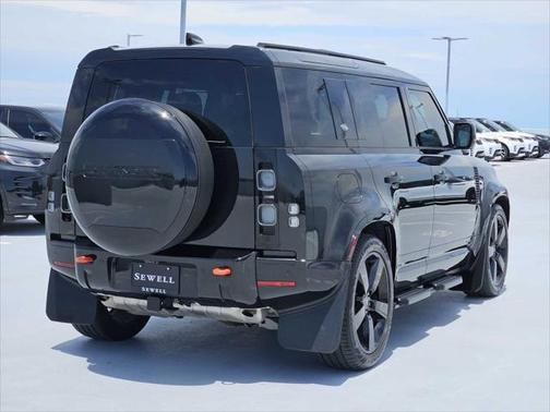 2024 Land Rover Defender 110 P400 X