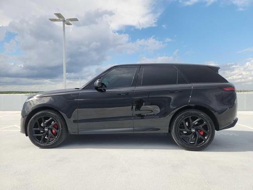 Santorini Black Metallic 2025 Land Rover Range Rover Sport P400 Dynamic SE