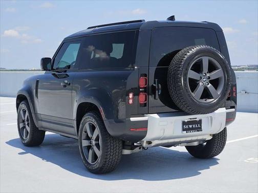 2025 Land Rover Defender 90 P300 S