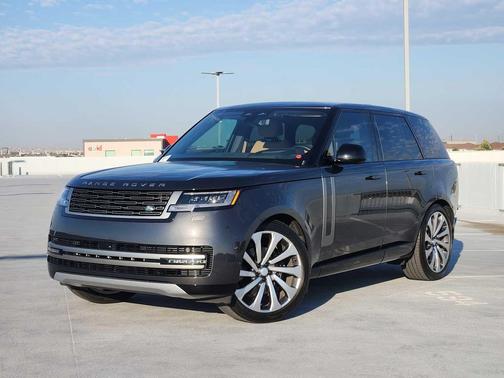 2025 Land Rover Range Rover P400 SE SWB