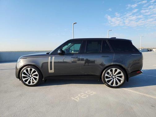 2025 Land Rover Range Rover P400 SE SWB