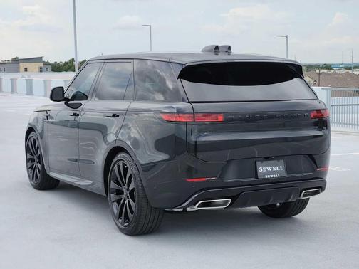 SANTORINI BLACK 2026 Land Rover Range Rover Sport SE