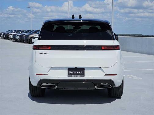 2025 Land Rover Range Rover Sport SE