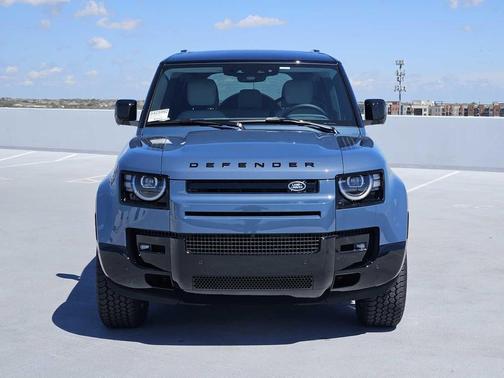 2026 Land Rover Defender P400 X-Dynamic SE