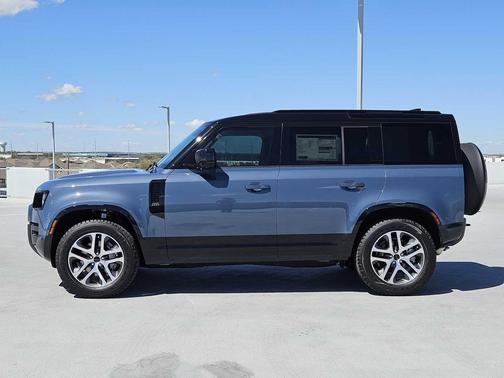2026 Land Rover Defender P400 X-Dynamic SE
