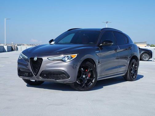 2023 Alfa Romeo Stelvio Veloce AWD