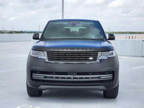 Obsidian Black SV Bespoke Ultra Metallic Satin 2025 Land Rover Range Rover P530 SE LWB 7 Seat