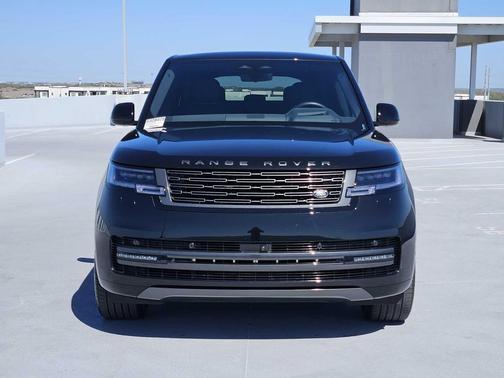 2026 Land Rover Range Rover P400 SE