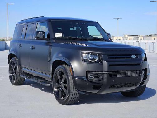 Santorini Black Metallic 2025 Land Rover Defender 110 P400 X-Dynamic SE