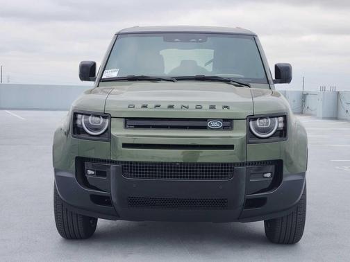 2026 Land Rover Defender P300 S