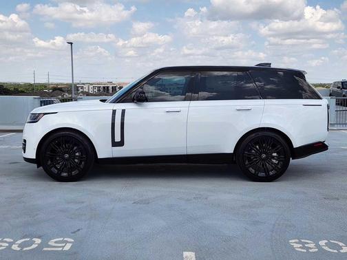 2025 Land Rover Range Rover P400 SE