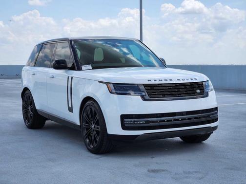2025 Land Rover Range Rover P400 SE