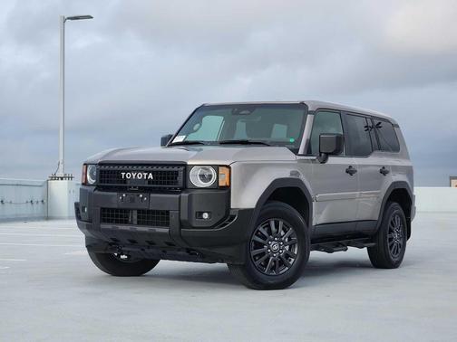 Meteor Shower 2025 Toyota Land Cruiser 1958