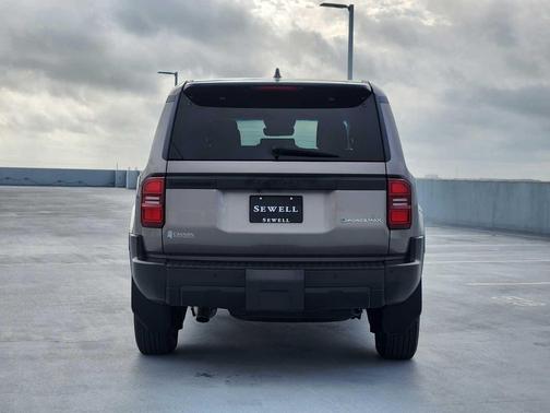 Meteor Shower 2025 Toyota Land Cruiser 1958