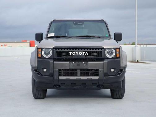 Meteor Shower 2025 Toyota Land Cruiser 1958