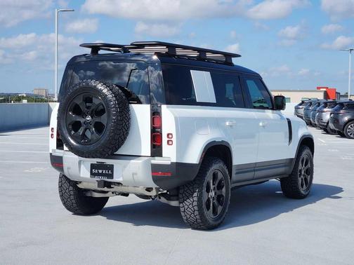 2025 Land Rover Defender 110 P400 S