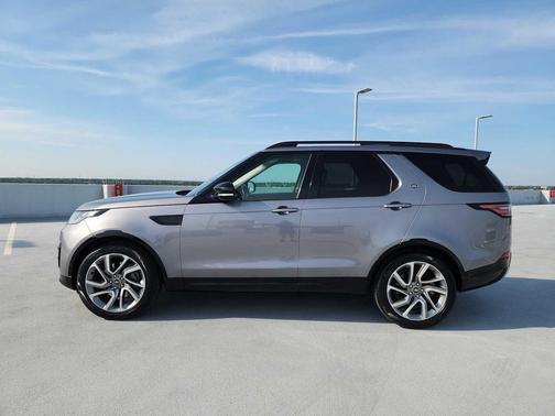 2020 Land Rover Discovery Landmark Edition