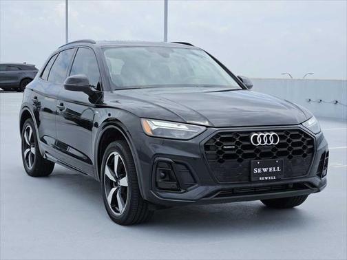 2022 Audi Q5 45 S line Premium Plus
