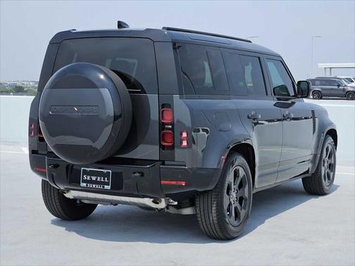 2025 Land Rover Defender 110 P400 X-Dynamic SE