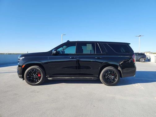 2023 Chevrolet Tahoe 4WD RST