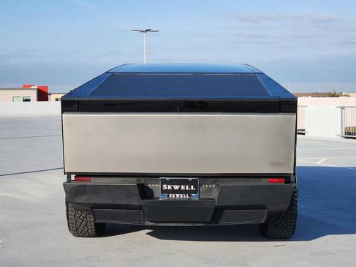 2024 Tesla Cybertruck Cyberbeast