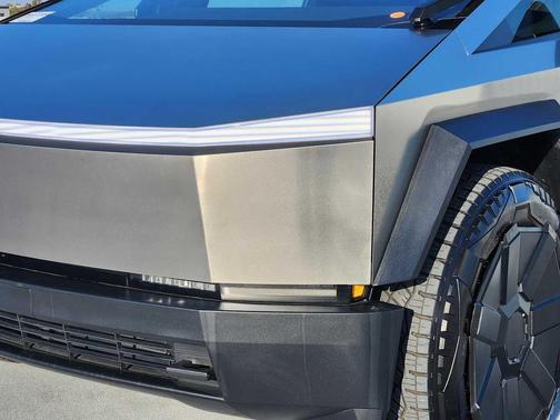 2024 Tesla Cybertruck Cyberbeast