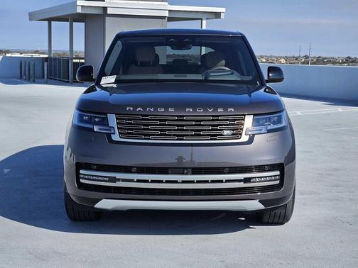 2026 Land Rover Range Rover P400 SE