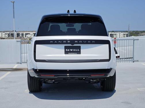 2025 Land Rover Range Rover P530 SE 7 Seat