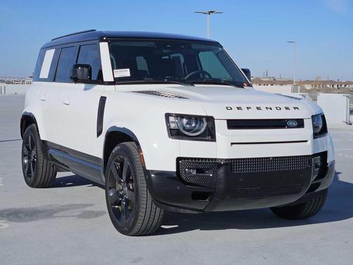 2025 Land Rover Defender 110 P400 X-Dynamic SE