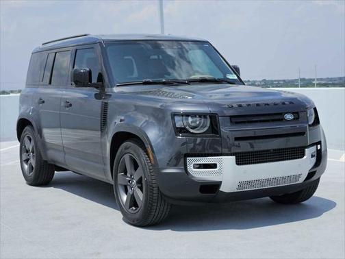 2025 Land Rover Defender 110 P300