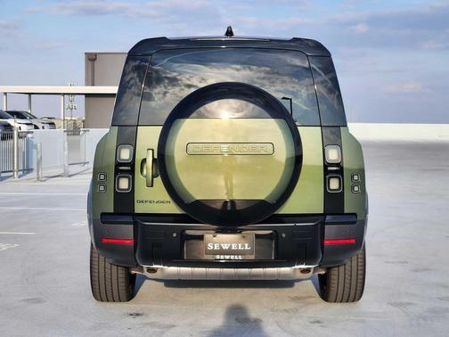 2026 Land Rover Defender P300 S