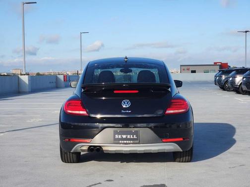 2016 Volkswagen Beetle 1.8T Dune