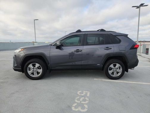 2025 Toyota RAV4 Hybrid LE