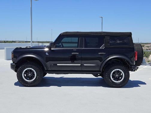 2022 Ford Bronco Black Diamond
