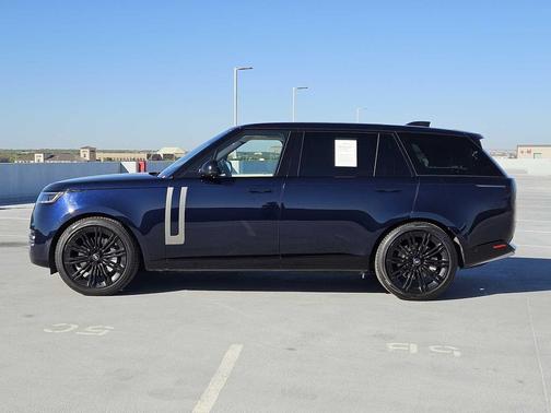 2023 Land Rover Range Rover P530 SE LWB 7 Seat