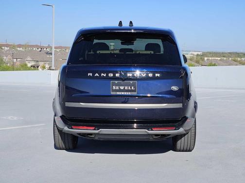 2023 Land Rover Range Rover P530 SE LWB 7 Seat