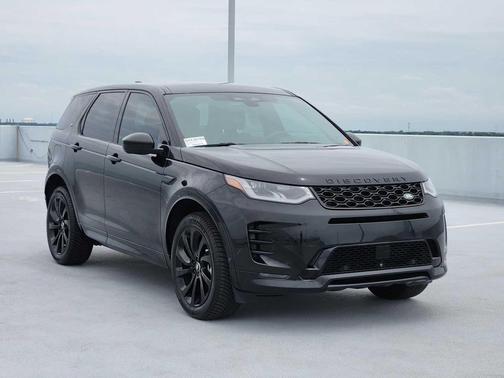 Santorini Black Metallic 2024 Land Rover Discovery Sport Dynamic SE