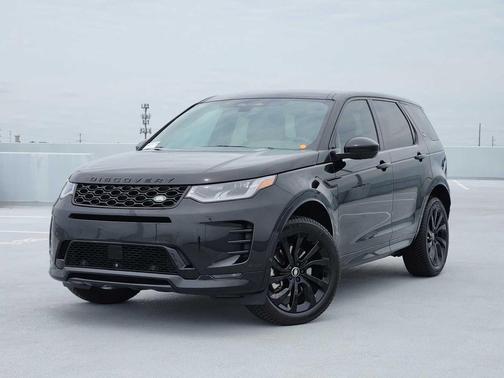 Santorini Black Metallic 2024 Land Rover Discovery Sport Dynamic SE