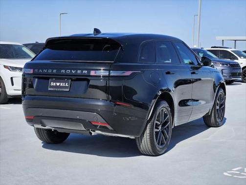 2026 Land Rover Range Rover Velar P250 SE R-Dynamic
