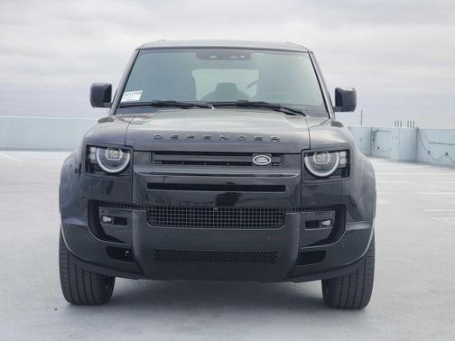 2026 Land Rover Defender P400 X-Dynamic SE