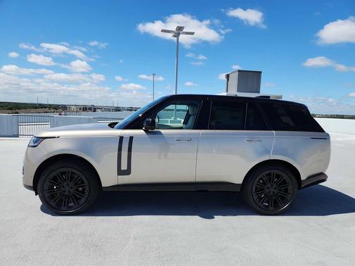 BATUMI GOLD 2026 Land Rover Range Rover P530 SE