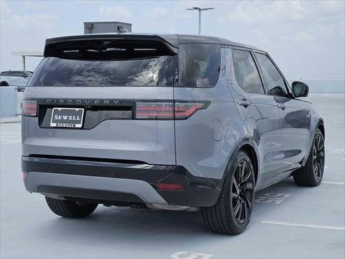 2024 Land Rover Discovery Dynamic SE