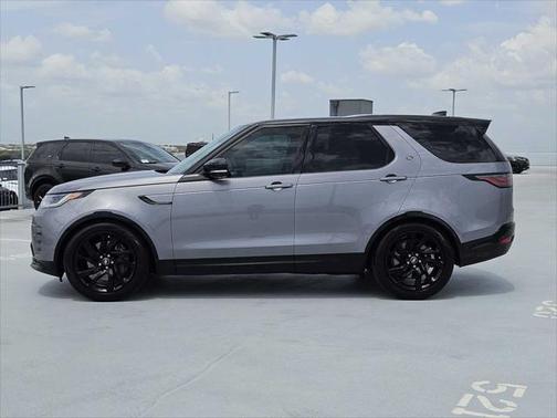 2024 Land Rover Discovery Dynamic SE