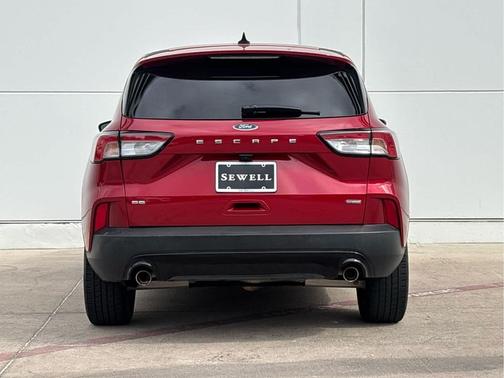 Rapid Red Metallic Tinted Clearcoat 2022 Ford Escape SE