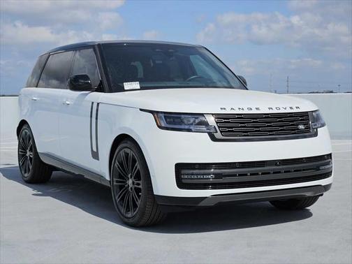 2025 Land Rover Range Rover P400 SE 7 Seat