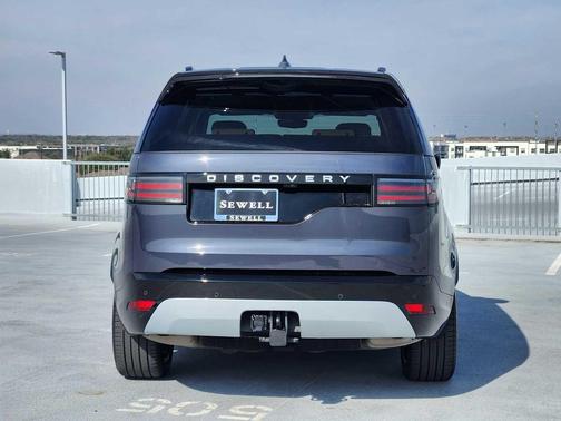 2025 Land Rover Discovery P360 Metropolitan Edition