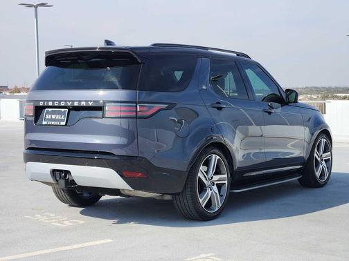 2025 Land Rover Discovery P360 Metropolitan Edition